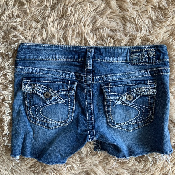 Silver BKE Cut off jean shorts size 26 - Picture 6 of 10